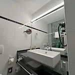 מלון Ibis Styles 3*