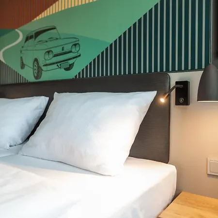 ホテル Ibis Styles 3*