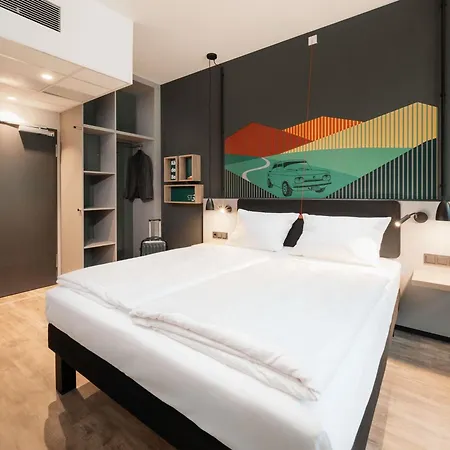 מלון Ibis Styles 3*
