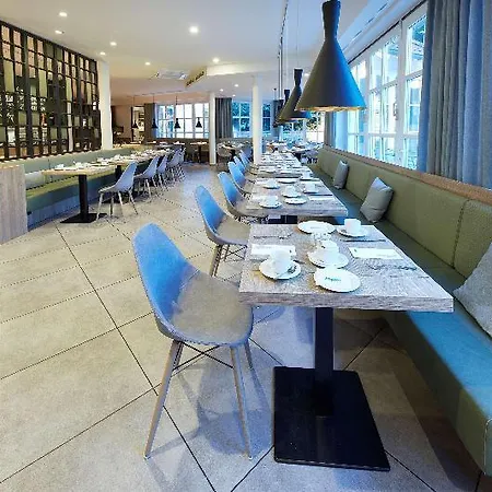 Ibis Styles מלון נקרסולם